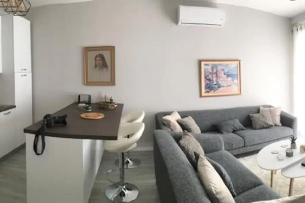 New Bazaar Violin Passion Apartment Tirana